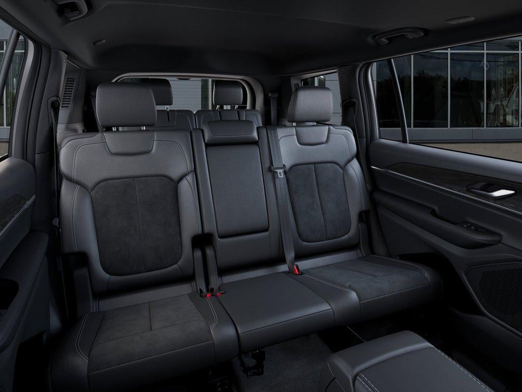 2026 Jeep Grand Cherokee GRAND CHEROKEE L LAREDO ALTITUDE 4X4