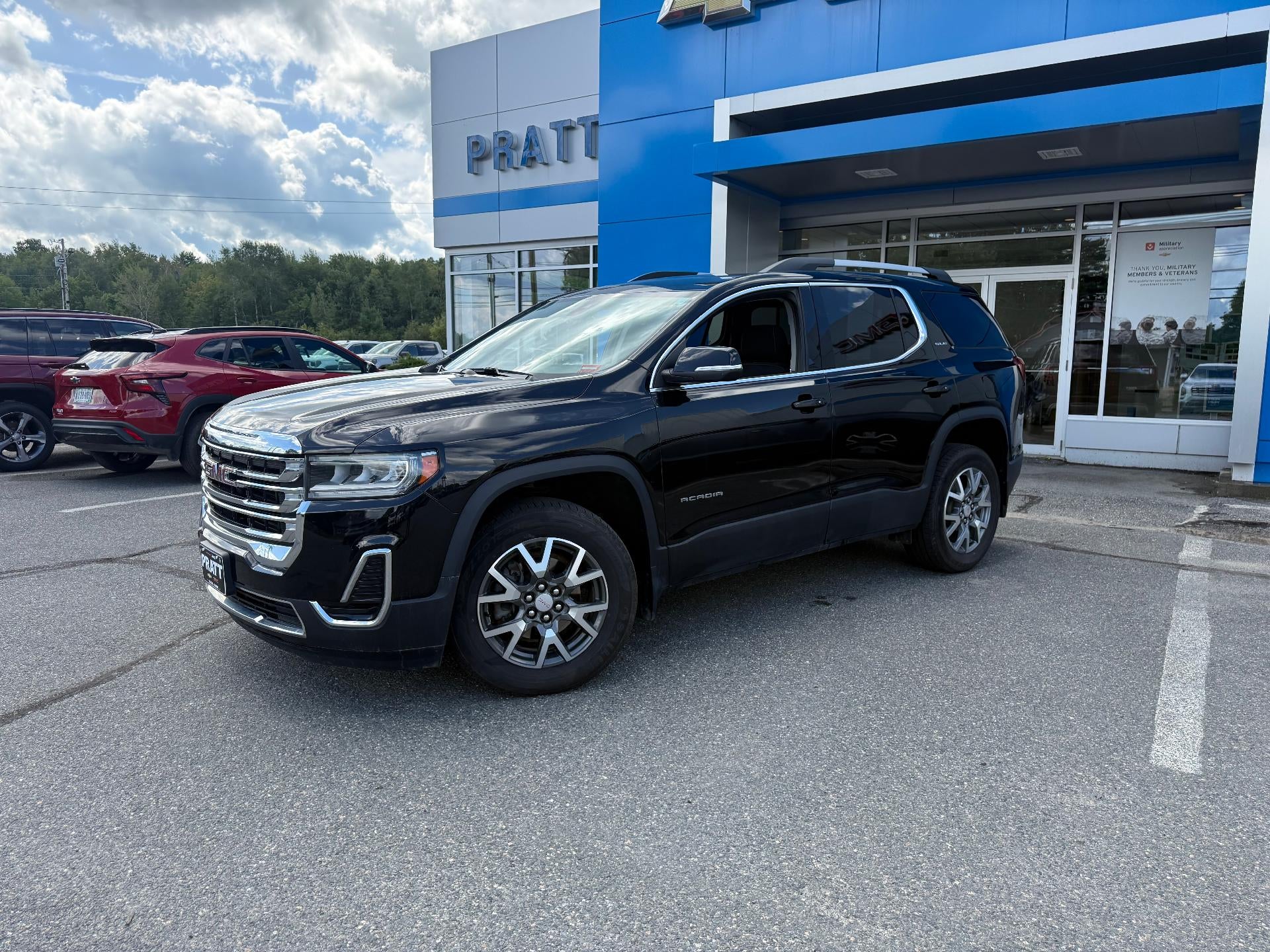 2023 GMC Acadia AWD SLE