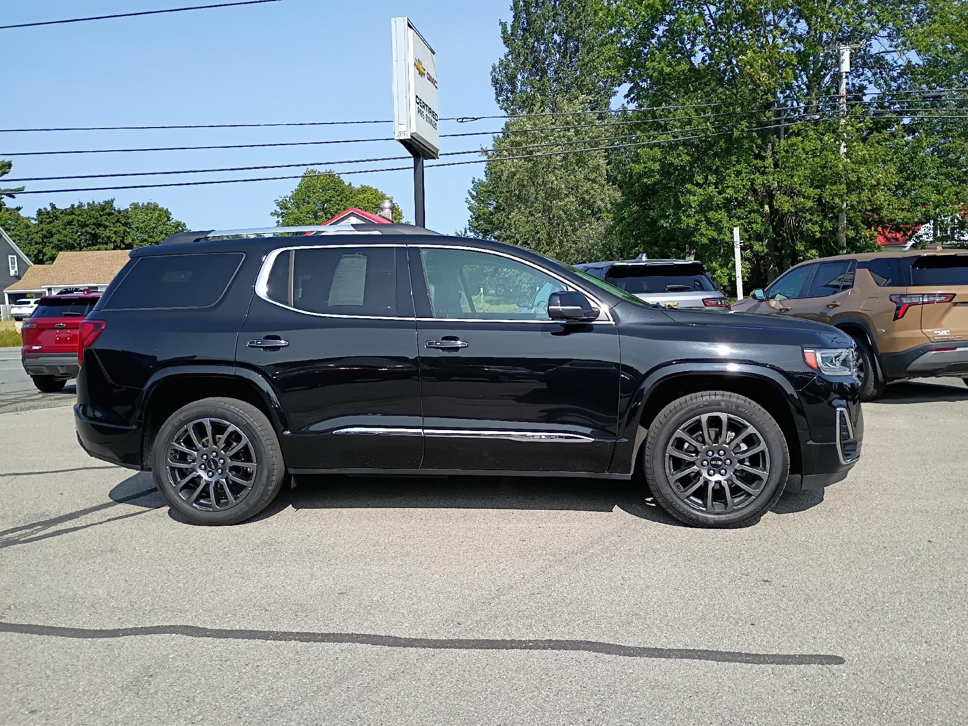 2023 GMC Acadia AWD Denali