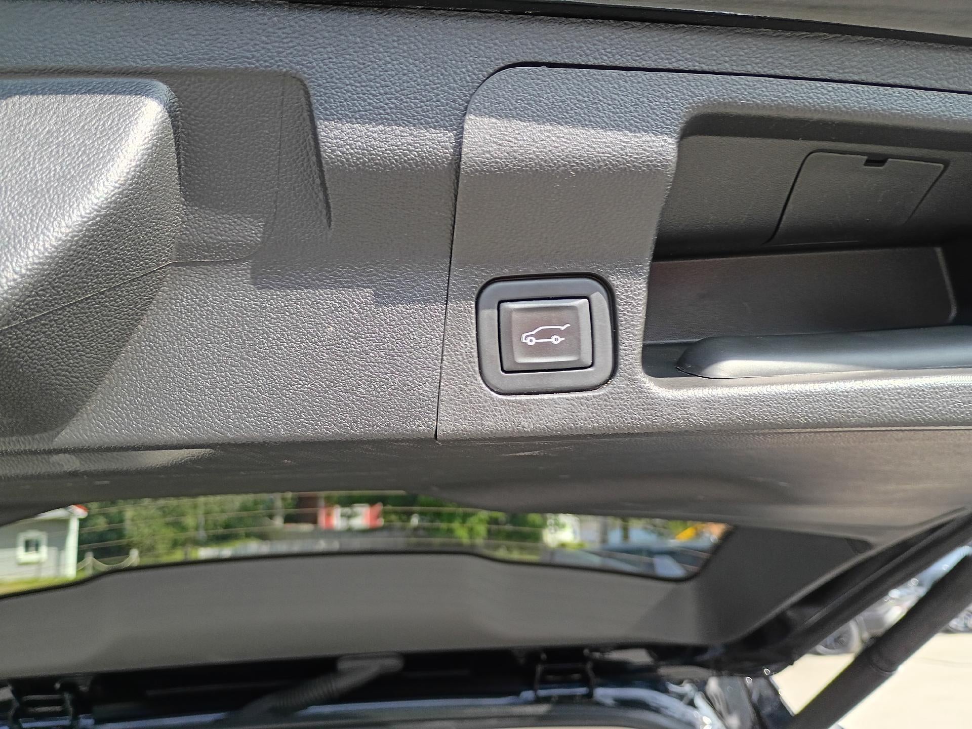 2023 GMC Acadia AWD Denali