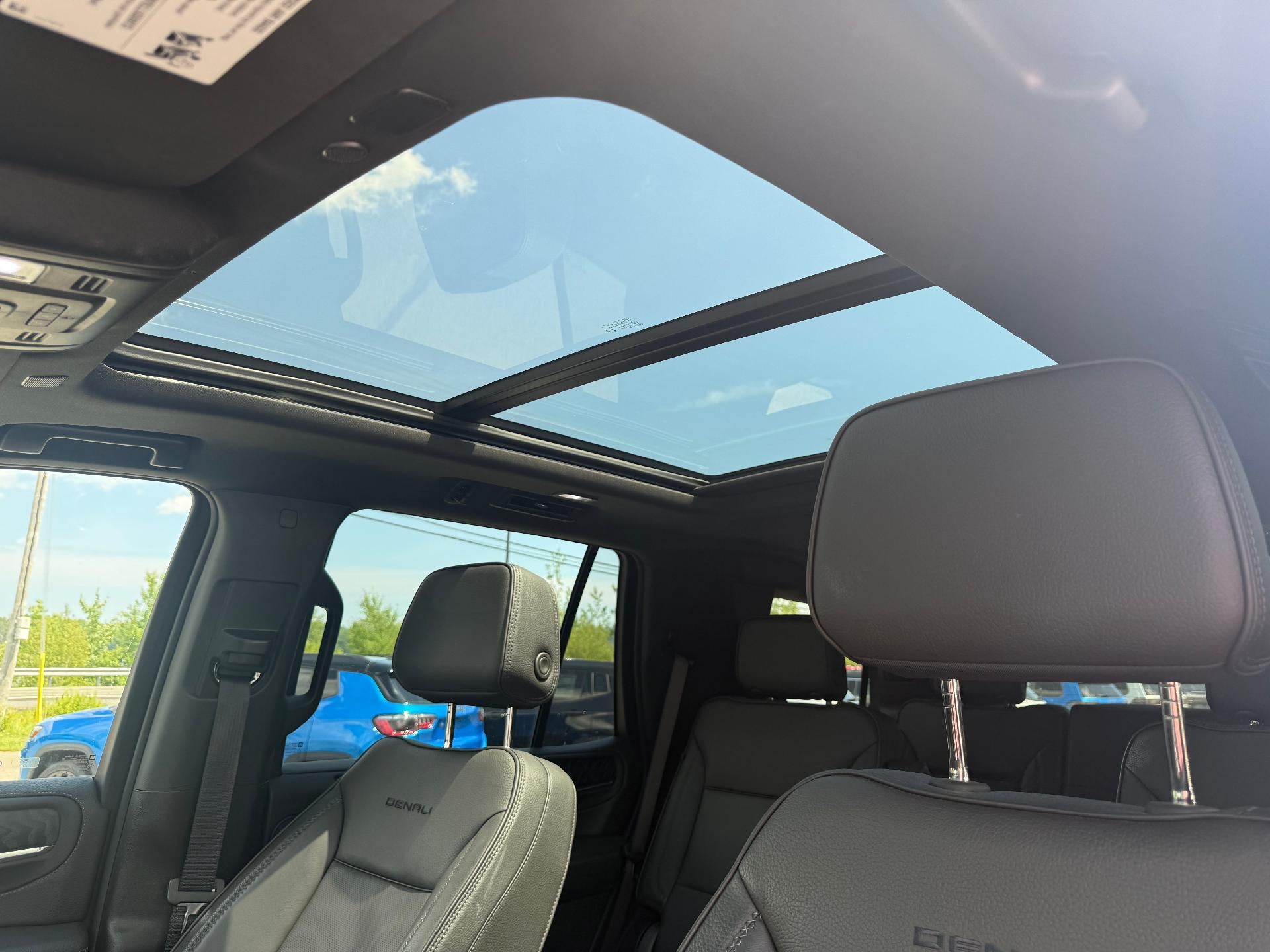 2024 GMC Yukon 4WD Denali