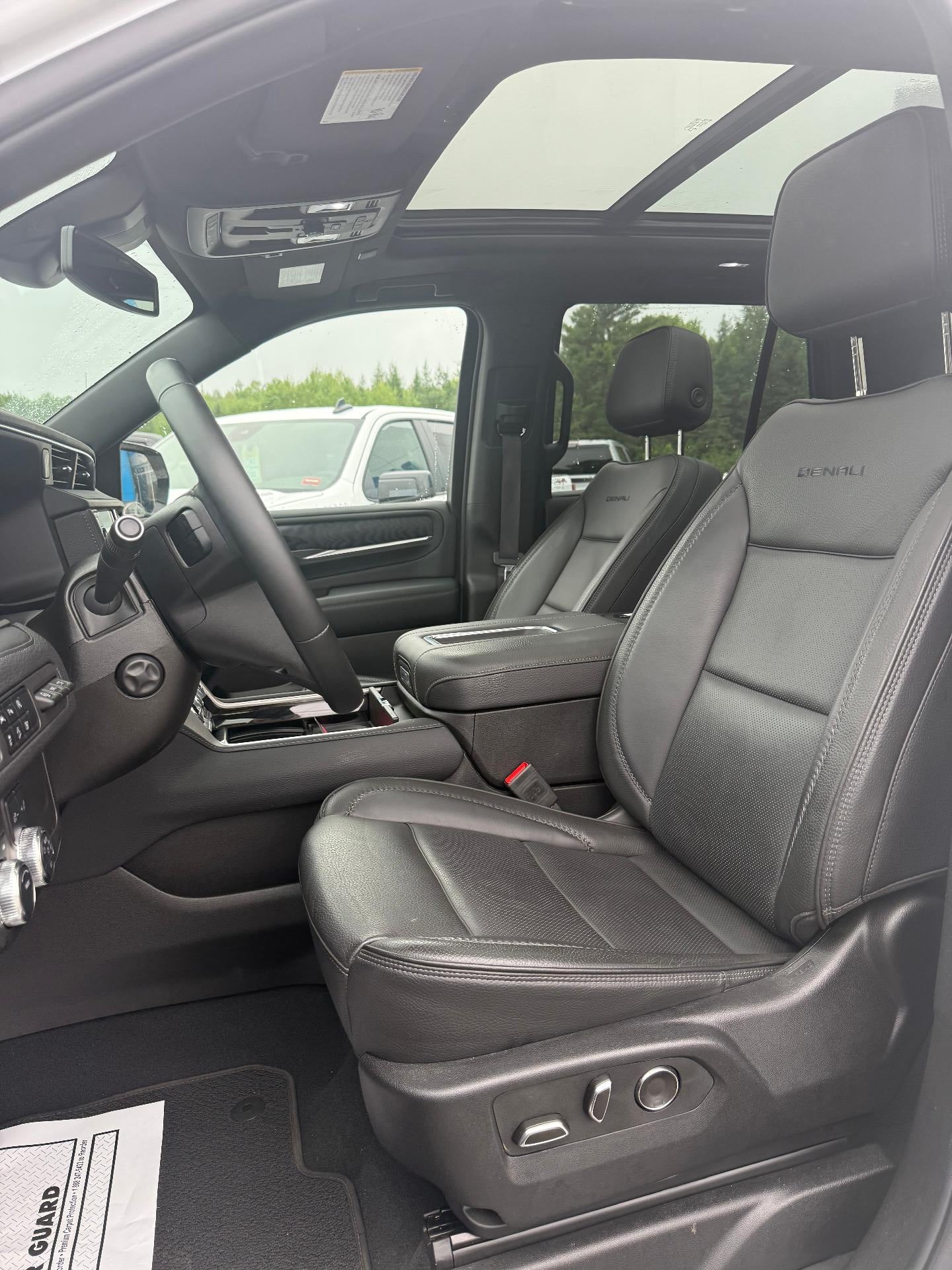 2024 GMC Yukon 4WD Denali