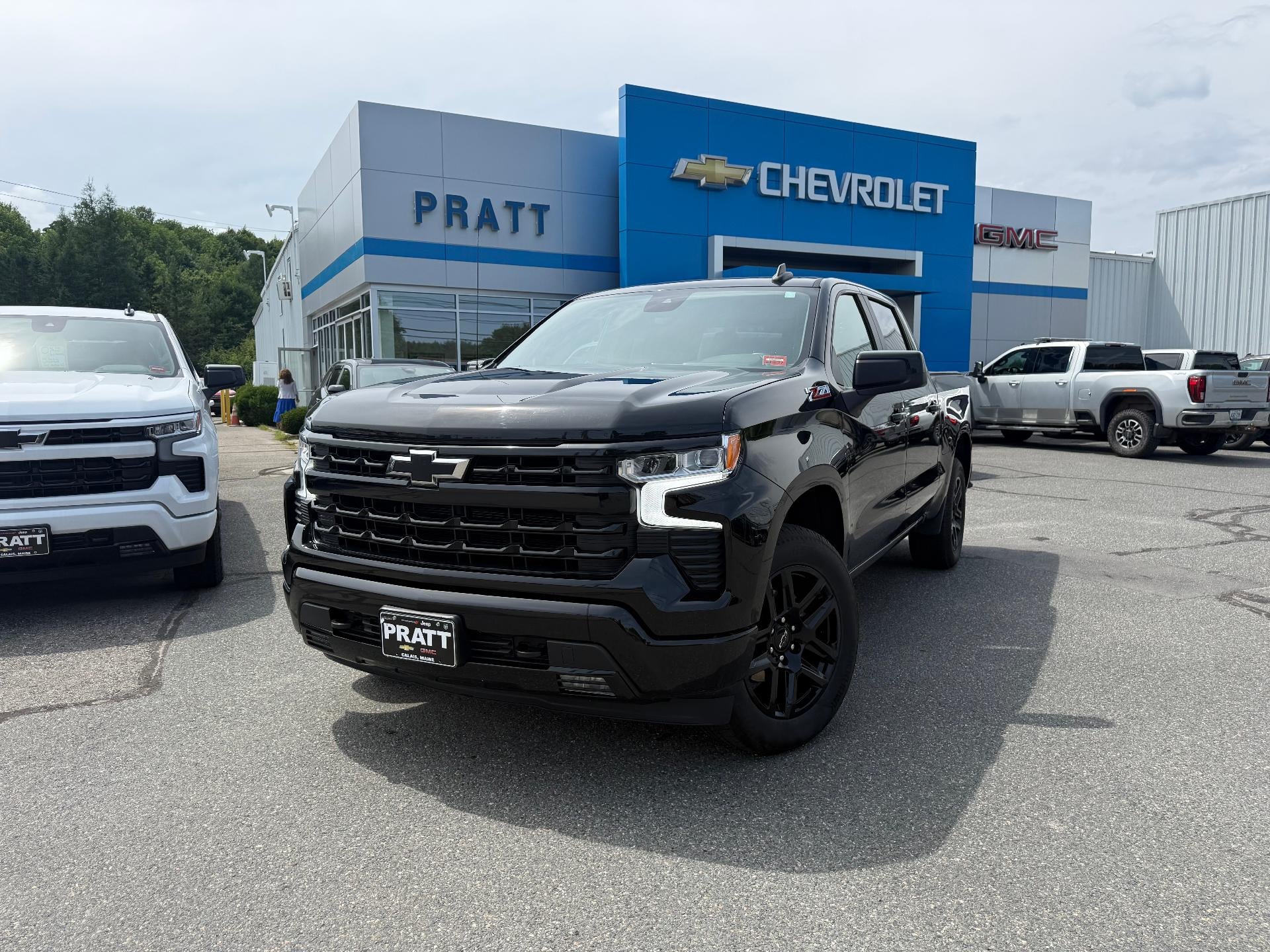 2023 Chevrolet Silverado 1500 4WD Crew Cab Short Bed RST