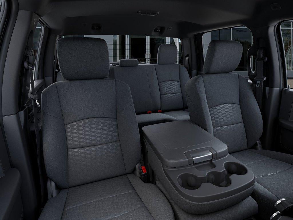 2026 RAM Ram 2500 RAM 2500 BLACK EXPRESS CREW CAB 4X4 6'4' BOX