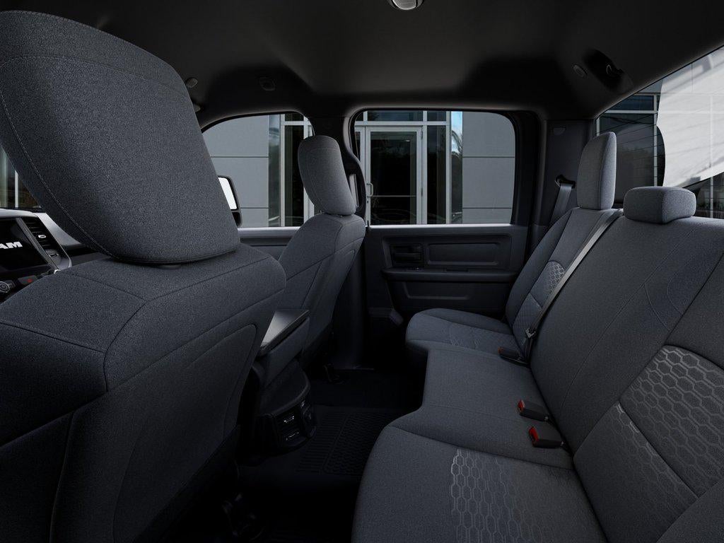 2026 RAM Ram 2500 RAM 2500 BLACK EXPRESS CREW CAB 4X4 6'4' BOX