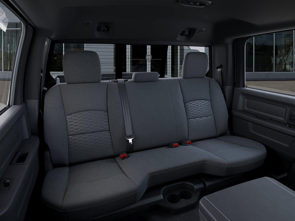 2026 RAM Ram 2500 RAM 2500 BLACK EXPRESS CREW CAB 4X4 6'4' BOX